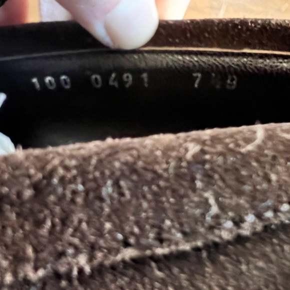 Vintage Gucci Women’s Suede Loafers - Picture 14 of 14